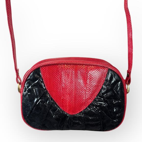 Vintage 1980s R. Soldaña Manila Red and Black Snakeskin Crossbody Purse - Picture 3 of 13